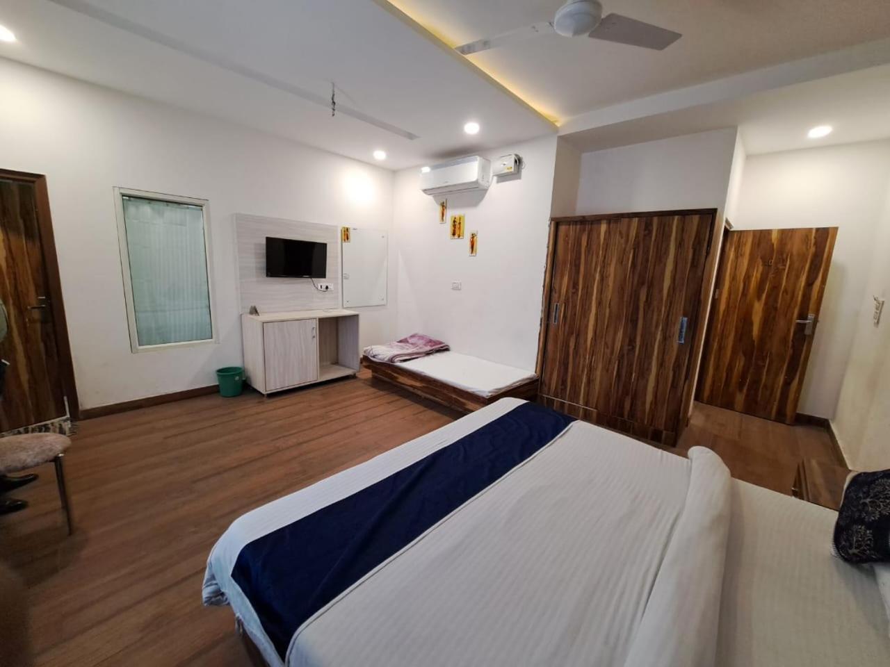 Hotel D Plaza Zirakpur Eksteriør billede