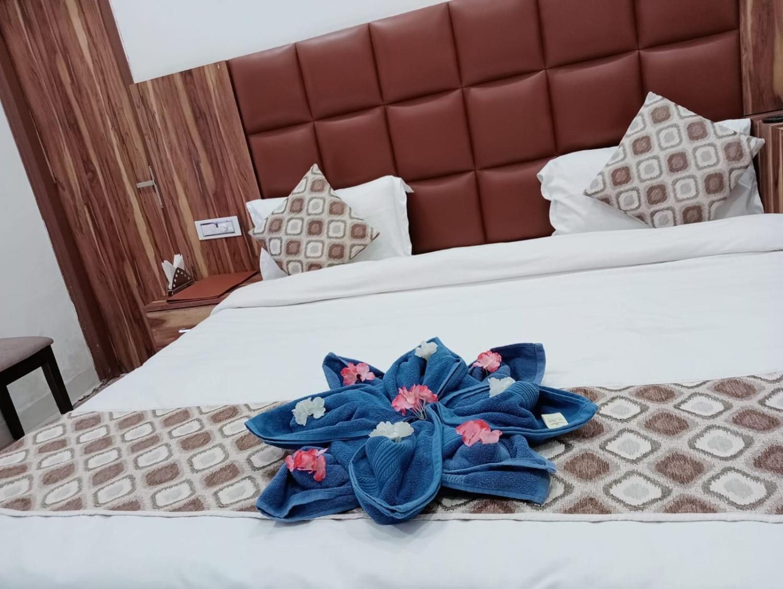 Hotel D Plaza Zirakpur Eksteriør billede